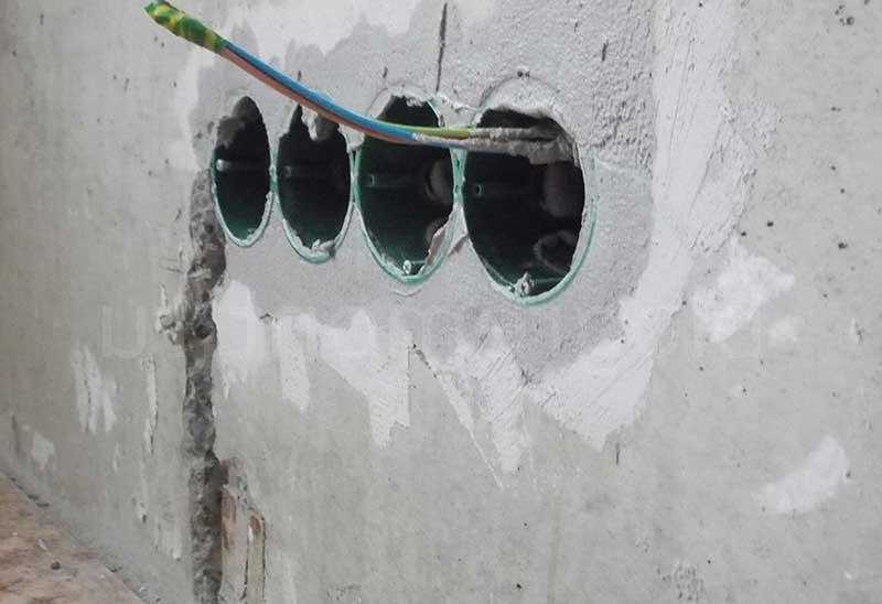 Как установить розетки в стену — инструкция
