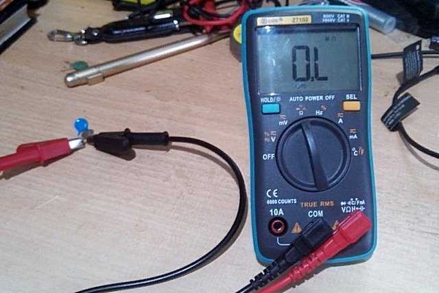 Как проверить керамический конденсатор мультиметром не выпаивая